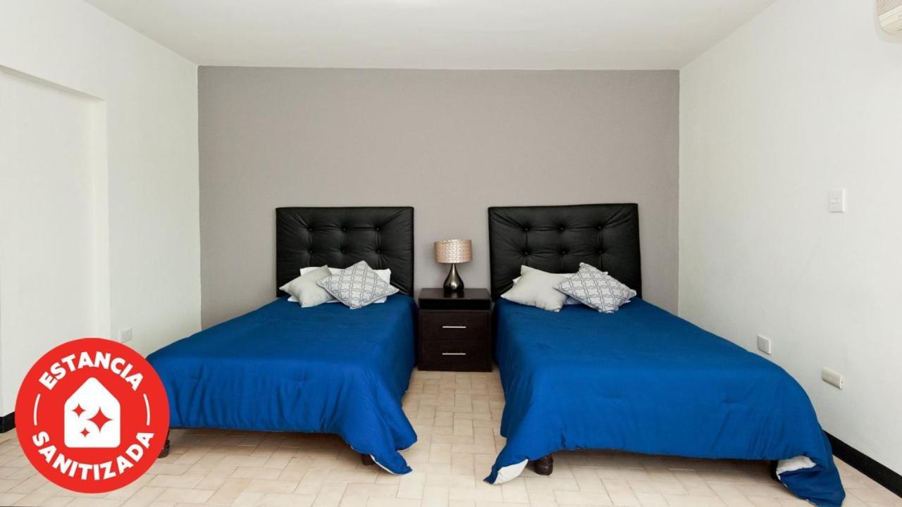 Econosuites مونتيري المظهر الخارجي الصورة