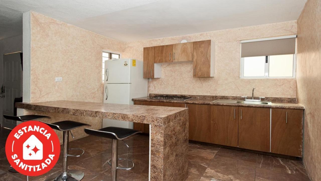 Econosuites مونتيري المظهر الخارجي الصورة