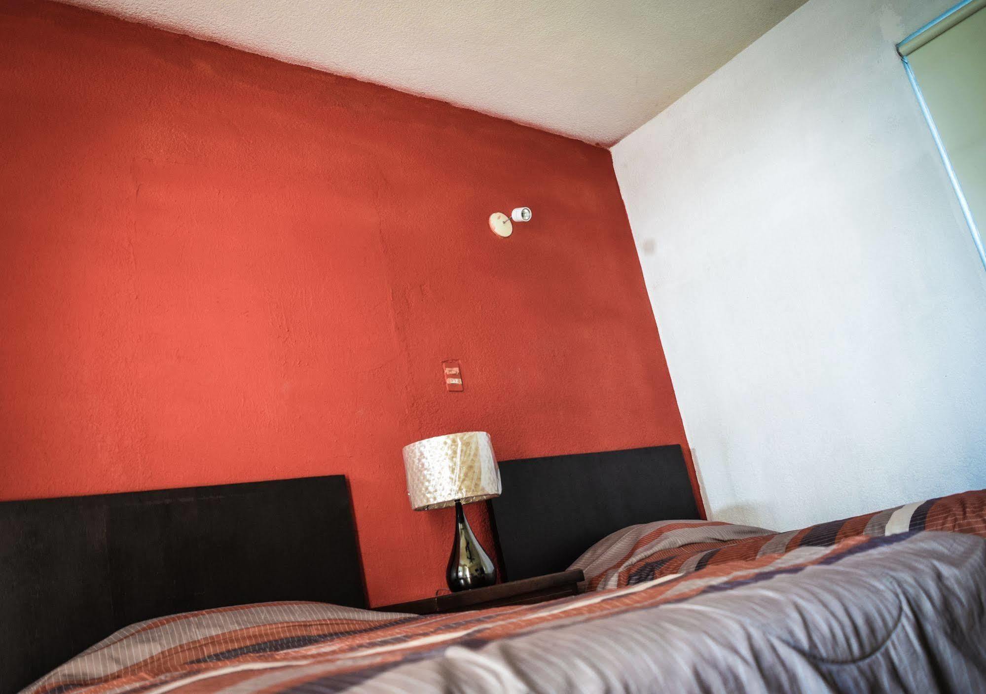 Econosuites مونتيري المظهر الخارجي الصورة
